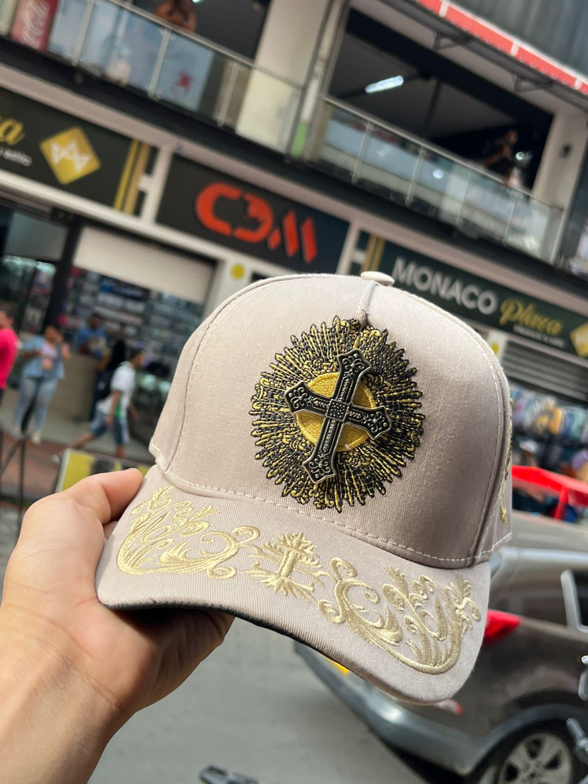 Vista 2 de Gorra La Santa CRUZ - COLOR: NEGRA